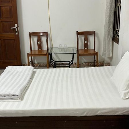 Nha Nghi Thanh Thu Hanoi Exteriör bild
