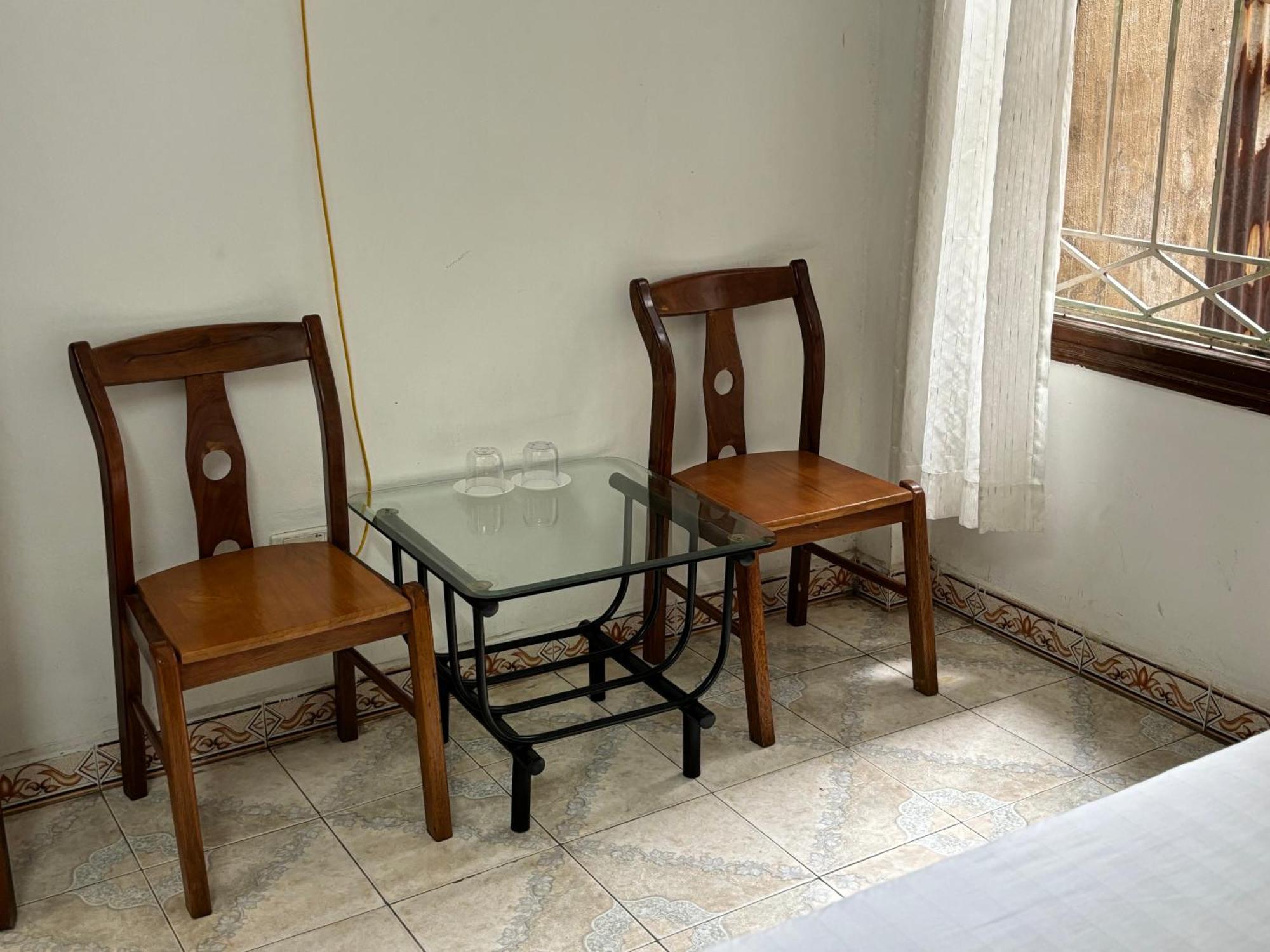 Nha Nghi Thanh Thu Hanoi Exteriör bild